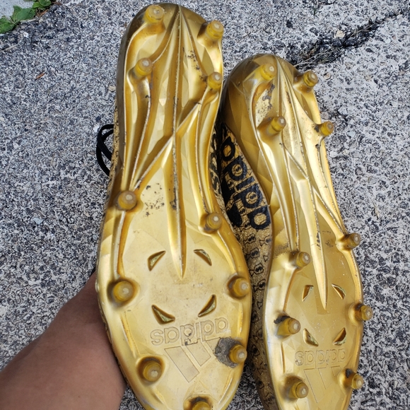 Shoes - Picture 3 of 7